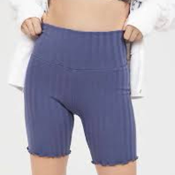 AERIE Women's High-Waisted Blue Shorts size Medium - Picture 1 of 5
